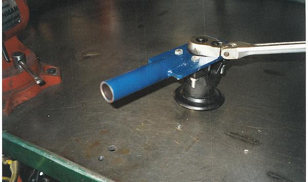 Example on torque tool use.