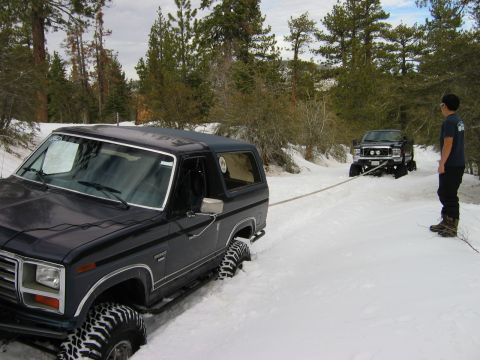 1985 Ford Bronco - after working my way up to everyone else. i find Gilbert and the hellrasiers guys stuck. Mike pulled Gilbert out and went on a scout missio…