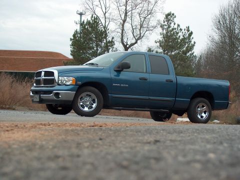 2004 Dodge 1500 - This 2004 Dodge Ram 1500 pickup truck is shown from its 3/4 front side.