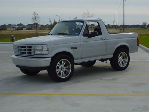 1996 Ford Bronco photo
