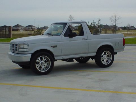 1996 Ford Bronco photo