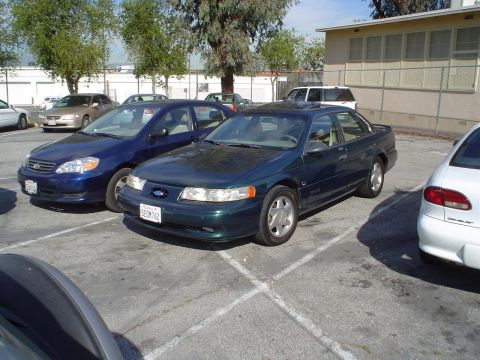 1993 Ford Taurus - before