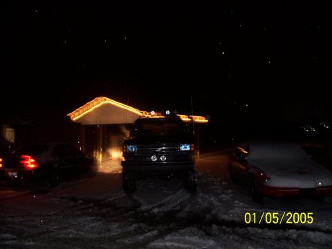 1989 Ford Bronco - one more of the truck with out the lights on, just farther away