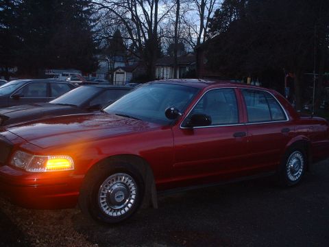 1999 Ford Crown Victoria - This 1999 Ford Crown Victoria is seen from the front three-quarter angle.