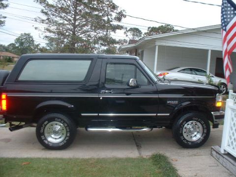 1995 Ford Bronco - Passenger-side