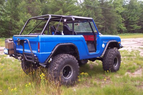 1974 Ford Bronco - This modified 1974 Ford Bronco features a roll cage and is equipped for off-road use.
