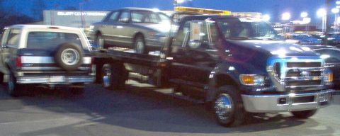 1994 Ford Crown Victoria - My boss bought this (personally) 2 days ago, so he hauled my car away for practise.