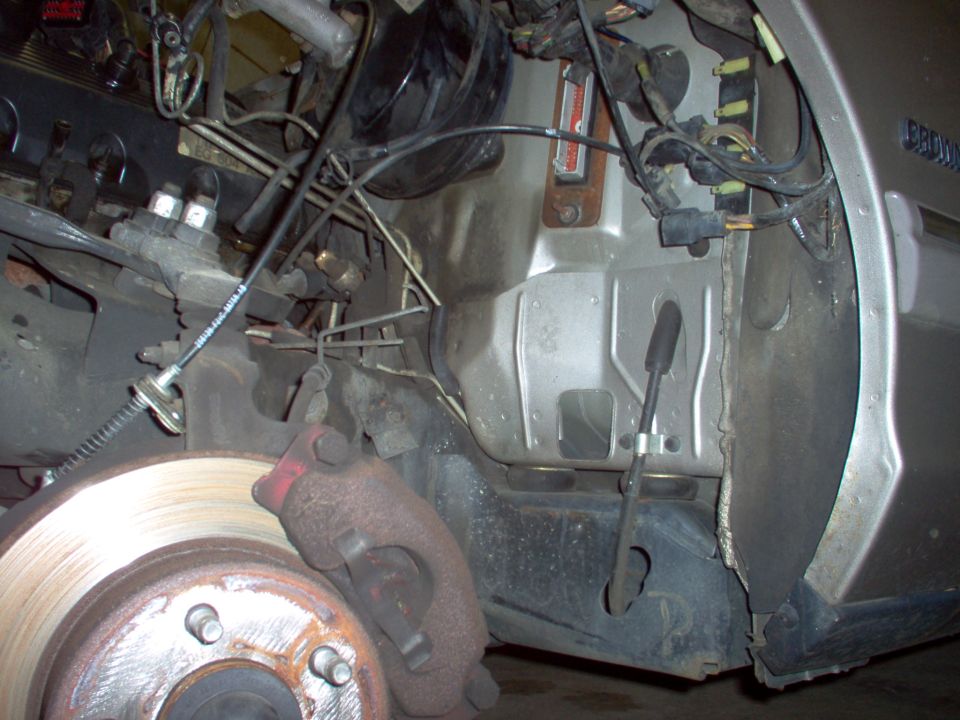 With the wheelwell removed, there's a surprising amount of working room.