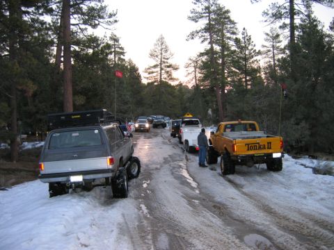 1985 Ford Bronco - airing up and getting ready to leave