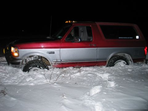 1995 Ford Bronco - Stuck..temporarily.