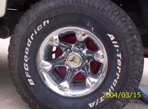 1986 Ford Bronco - Rear wheel on