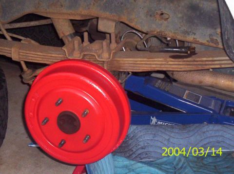 1986 Ford Bronco - Rear drum on.