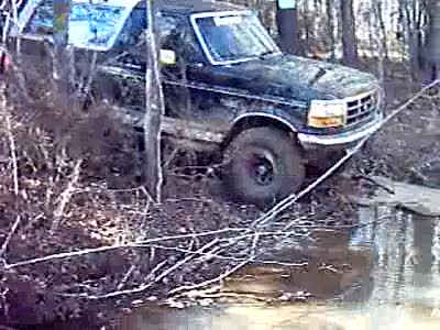 1993 Ford Bronco - Flexed Out!