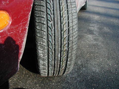 1997 Ford Taurus - The tread is pretty cool too!