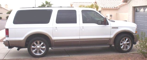 2004 Ford Excursion “Slick”