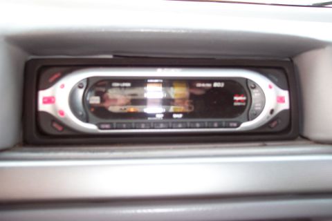1995 Ford Bronco - 200W sony explode CD player