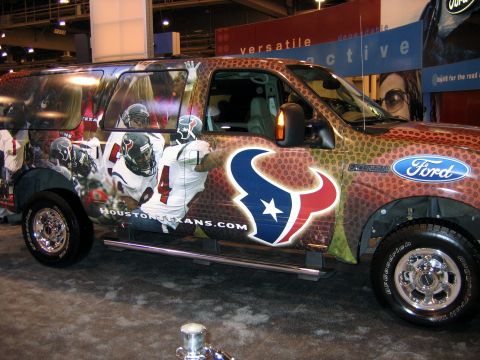 2000 Ford Crown Victoria - Texans Excursion