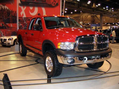 2000 Ford Crown Victoria - Dodge Power Wagon