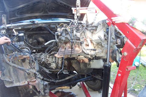 1989 Ford Bronco - Here she comes.