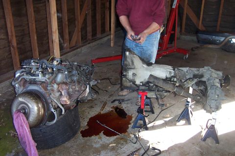 1989 Ford Bronco - No engine stand yet, must use tire.