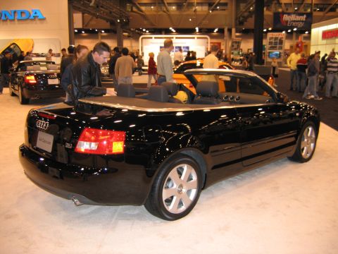 2000 Ford Crown Victoria - Audi A4 3.0 Cabriolet