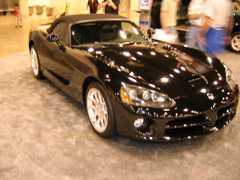 2000 Ford Crown Victoria - Dodge Viper