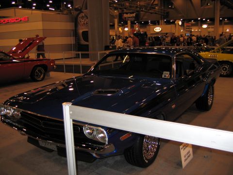 2000 Ford Crown Victoria - 1971 Dodge Challenger
