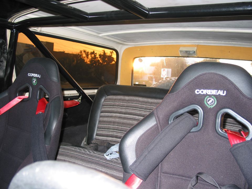 Corbs an cage