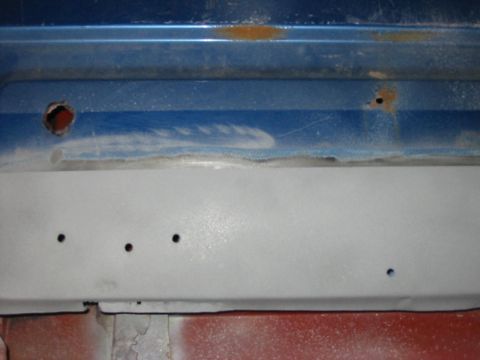 1991 Ford Bronco - I used weld thru primer for my welds, I also left a great deal of old metal under the new skin to help line it up.(BTW, I find weld thru pr…