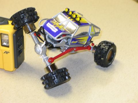 1992 Ford Bronco - no shocks, limiting strap, lockers, trimmed subframe