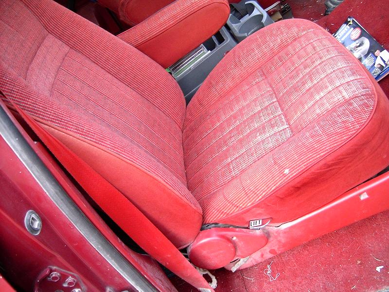 seats, still red