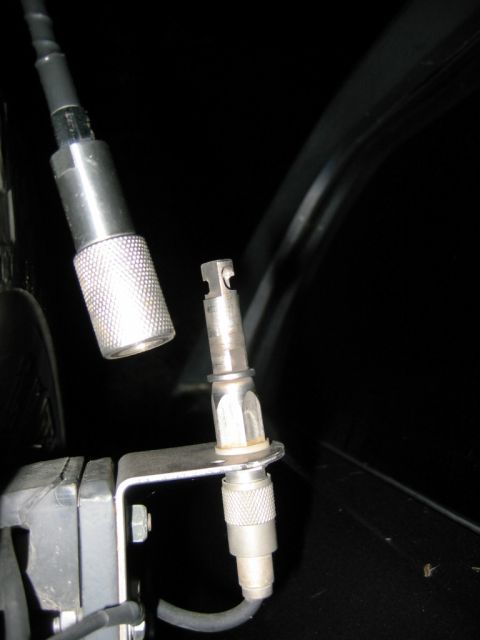 1985 Ford Bronco - CB antenna off