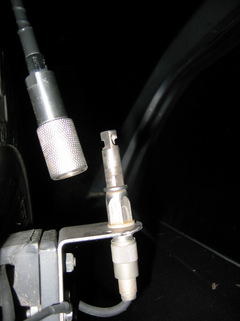 CB antenna off