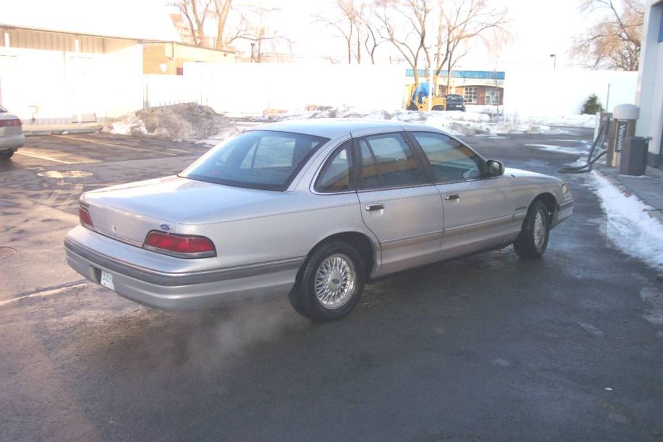 1992 Ford Crown Victoria