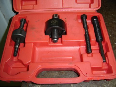 1990 Ford Bronco - Pulley removal tool. Rented from Auto Zone. $40 deposit, you get it all back when the tool is returned.