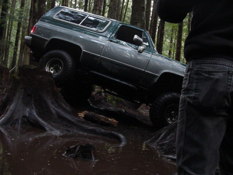 boy does he drive that thing well