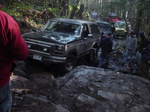 1987 Ford Bronco - Bko stuck good, really didnt wasnt suposed to be there, driver and rig out of their capabilities