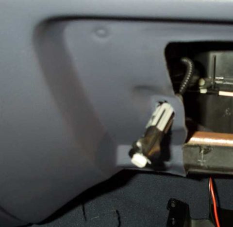 1998 Ford Crown Victoria - Another pic of the OEM button and it's harness.