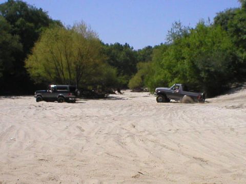 1992 Ford Bronco - stuck at the entrance w/ 3wd
