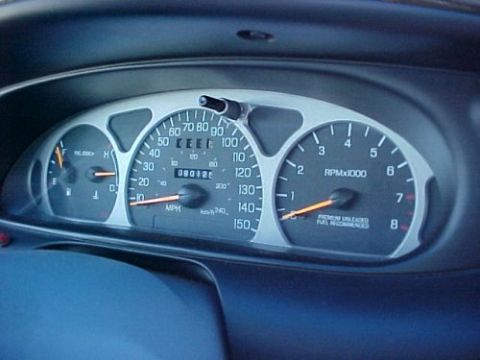 1997 Ford Expedition - The vehicle's interior shows the instrument cluster with odometer reading 080126.