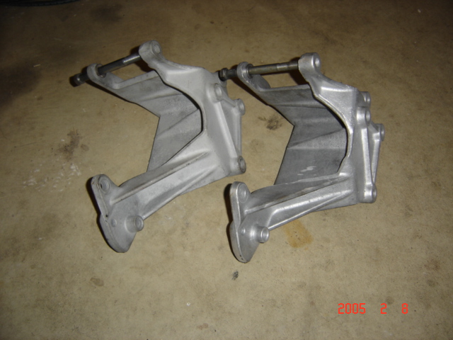 Bracket before and after grinding