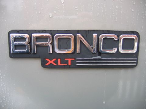 1992 Ford Bronco photo
