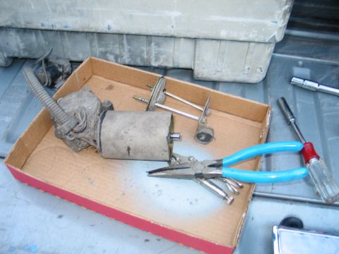 1992 Ford Bronco - it was acting up, so i took it off