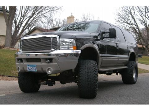 2000 Ford Excursion photo