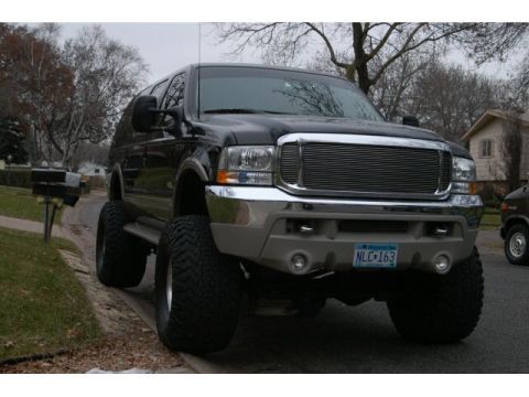 2000 Ford Excursion photo