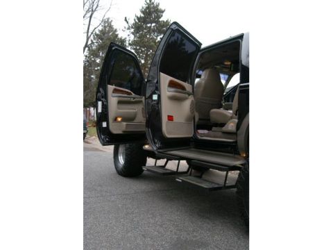 2000 Ford Excursion photo