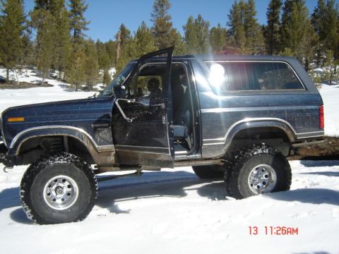 2000 Ford F-450 - Chris did really well in the snow
