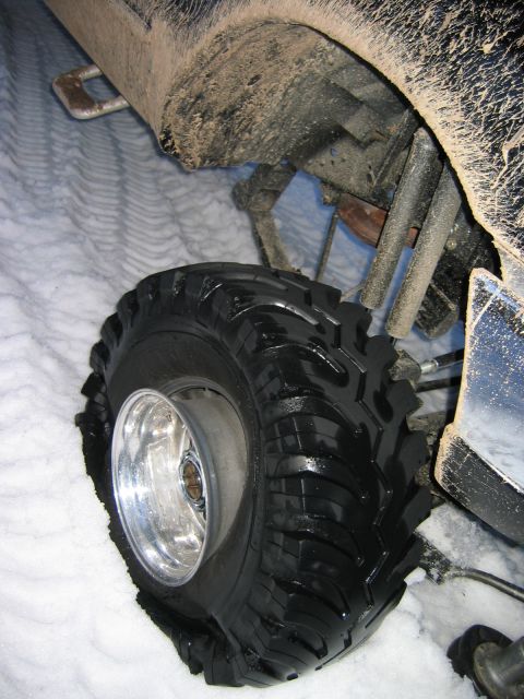1985 Ford Bronco - different tire. this one is on a Superduty