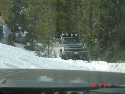 2000 Ford F-450 - Curtis, stuck