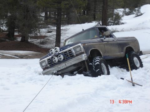 2000 Ford F-450 - Curtis hooked up his winch from the suburban and broke the gears in the winch